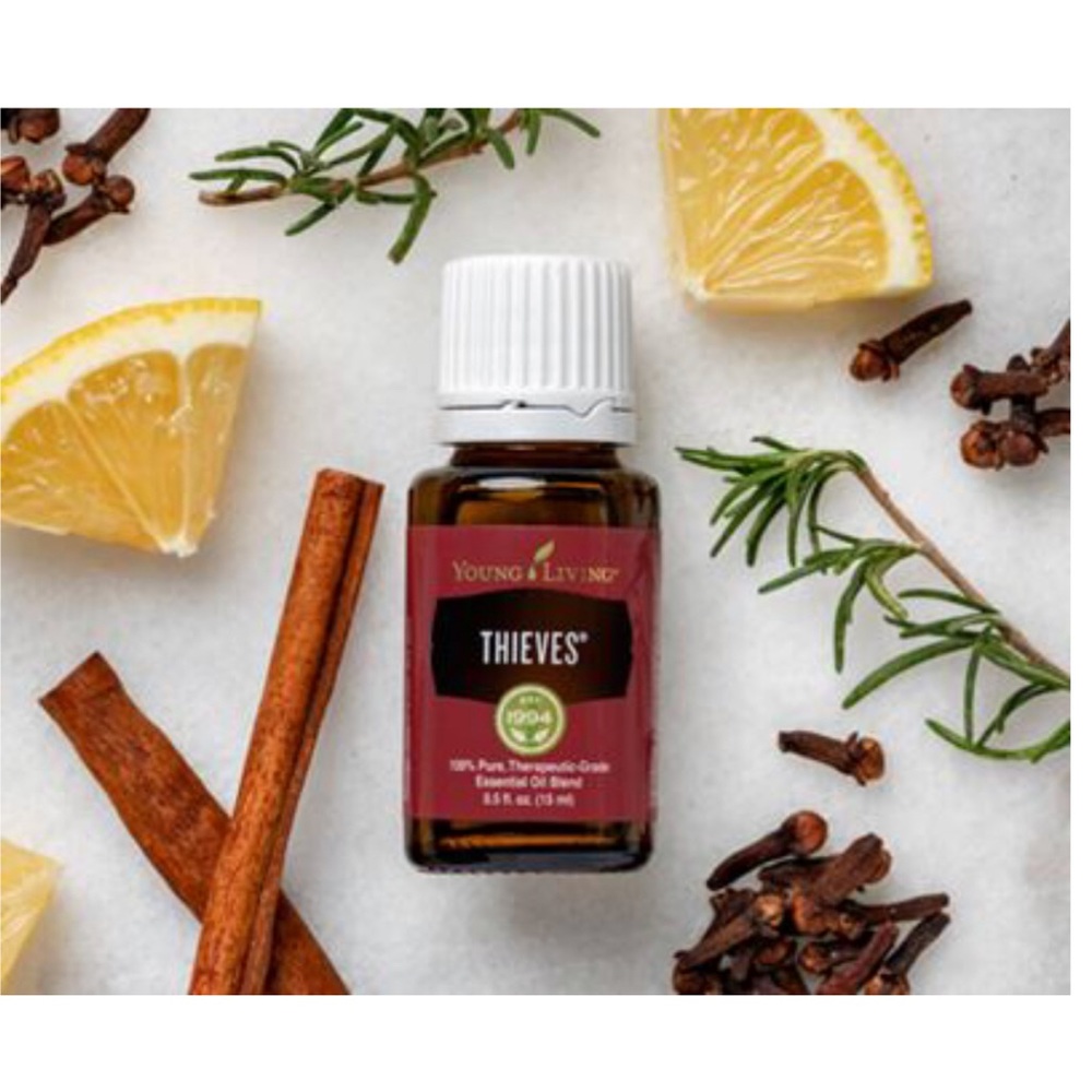 Young Living Thieves Essential Oil sealed 15 ml
